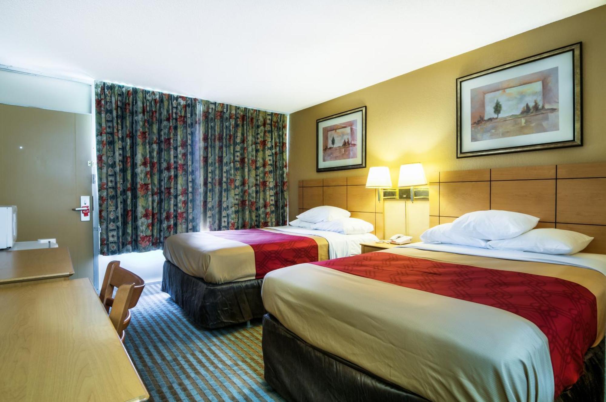 Econo Lodge Shorewood Quarto foto