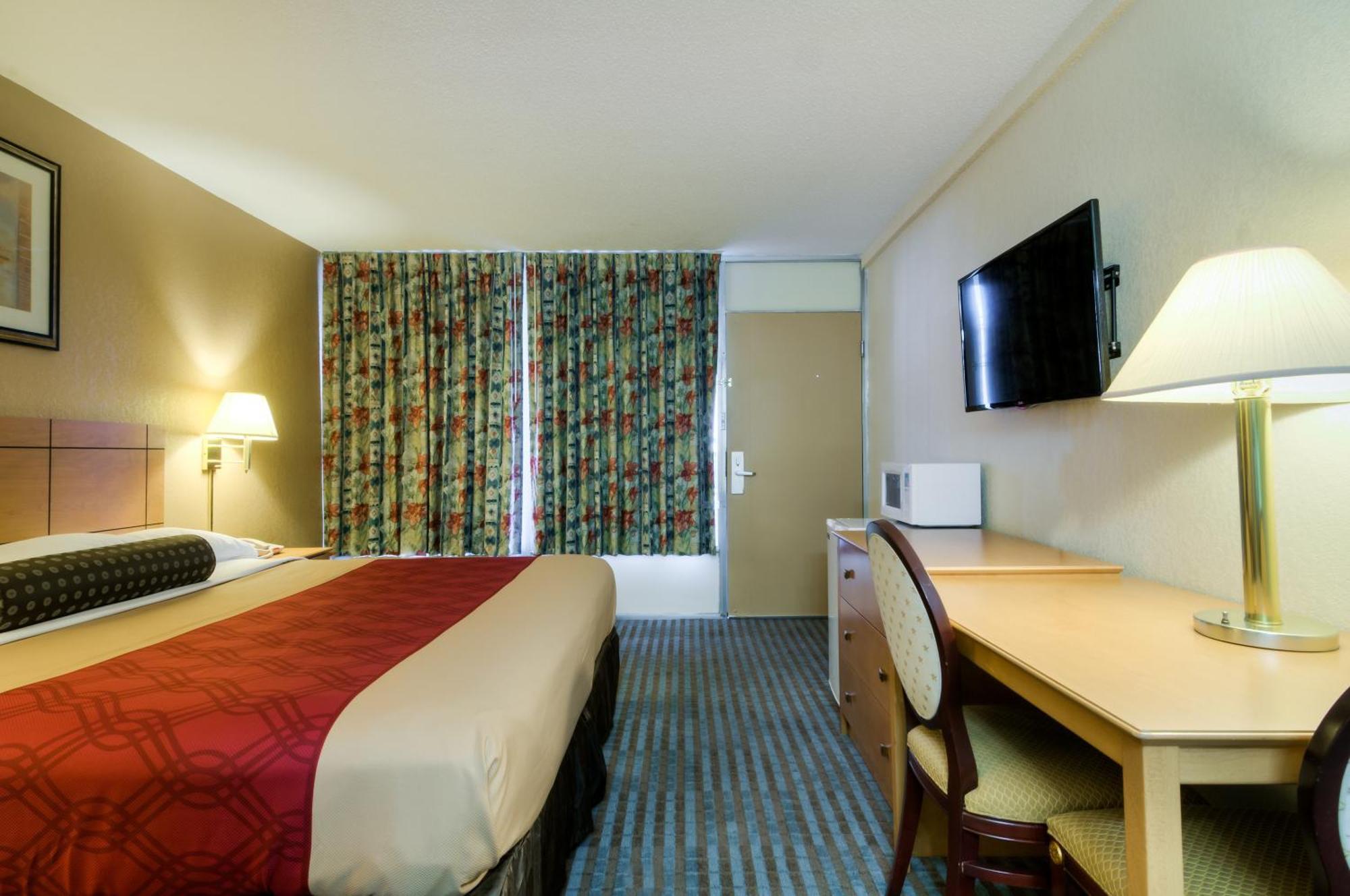 Econo Lodge Shorewood Quarto foto